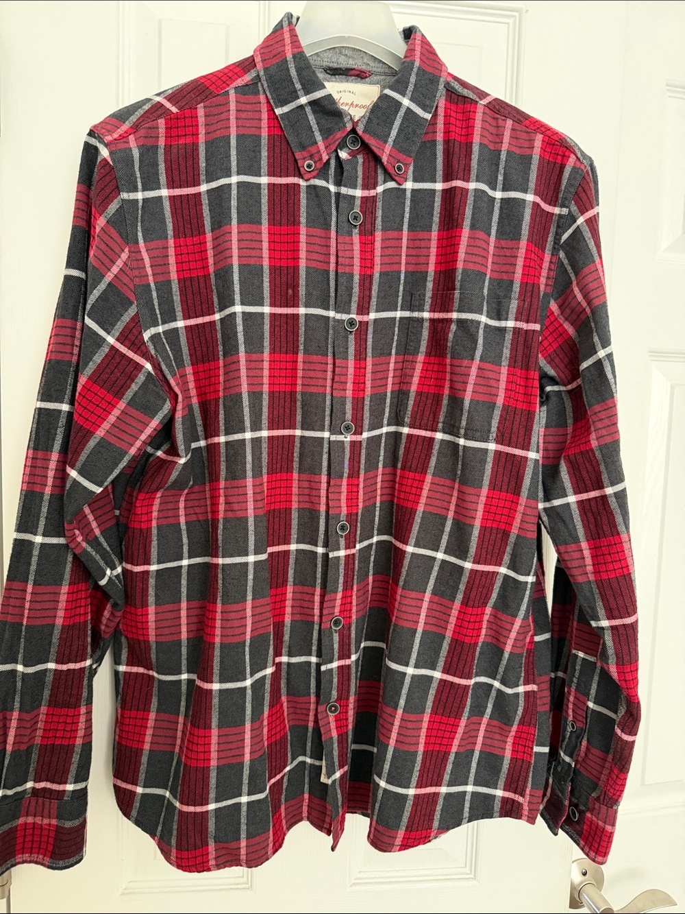 Weatherproof Men's Red & Black Plaid Flannel Button-Down Shirt